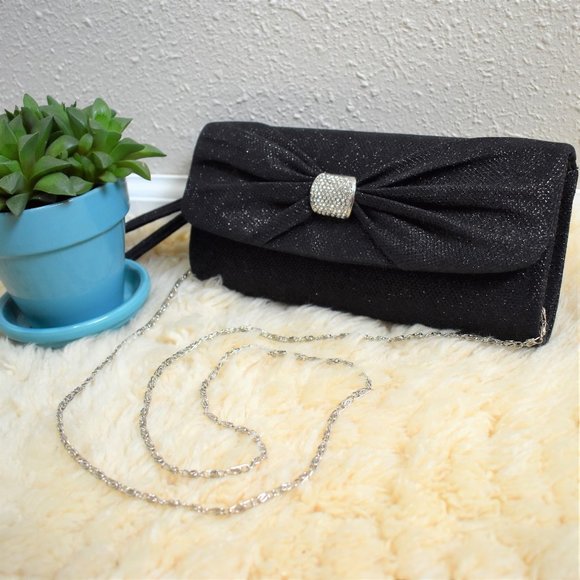 Gunne Sax Handbags - Vintage Gunner Sax Black Convertible Clutch